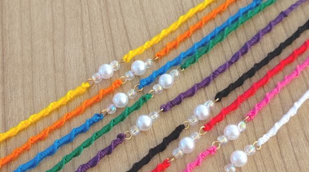 ミサンガの色とつける場所で運気アップ!意味と組み合わせ方を解説