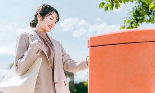 ポストの投函口の右と左を間違えて投函したらどうなる？